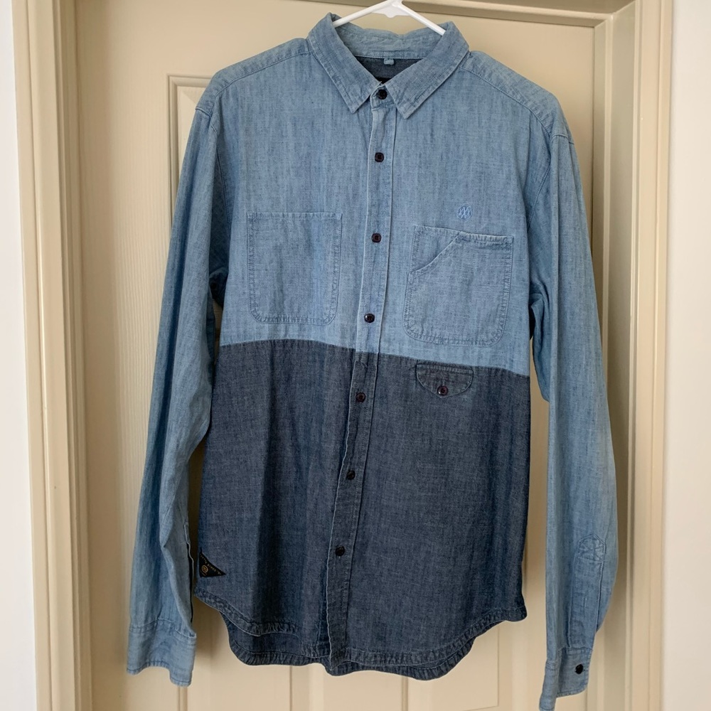 10.Deep Two-Tone Button Down Shirt